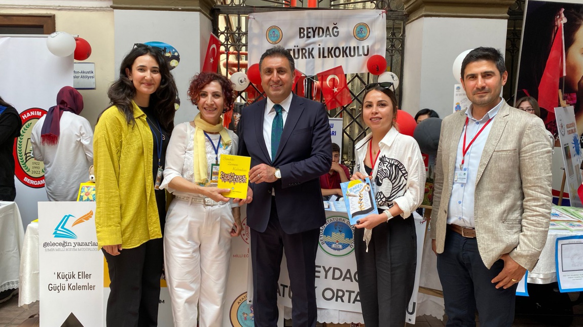Geleceğin Yazarları Projesi İzmir Fuarına Katıldık